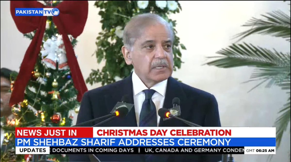 PakTVGlobal's tweet photo. Prime Minister Shehbaz Sharif extended Christmas greetings, praising the Christian community’s contributions and reaffirming the government’s commitment to equality, harmony, and interfaith unity.
@CMShehbaz
#ChristmasGreetings #InterfaithUnity #ReligiousHarmony #ChristianCommunity #PMShehbazSharif #EqualityForAll #PakistanTV #PakistanTvglobal