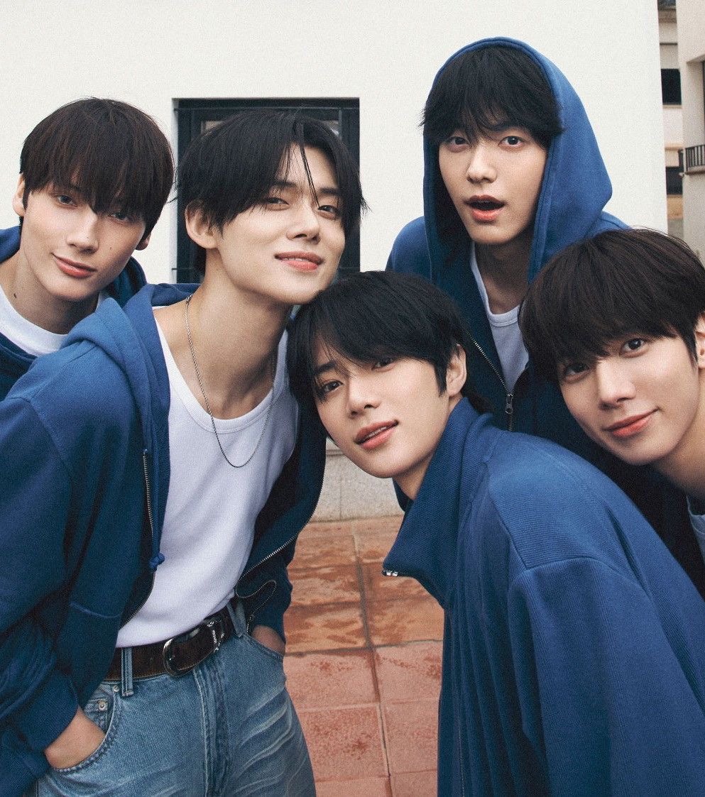 moiyokie's tweet image. how i met them                        still with them