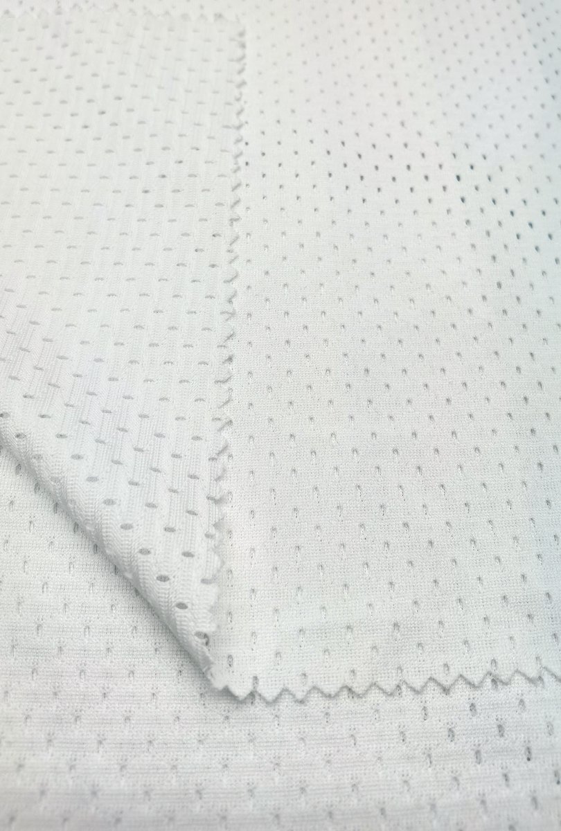 Yu20031999's tweet image. Engineered Airflow🧶
T100 Warp Knitted Mesh (62" / 140 GSM).

100% Polyester Construction: Durable knit structure for superior breathability and stability. Perfect for athletic jerseys, activewear panels, and linings.

#MeshFabric #ActivewearFabric #CustomTextiles #MadeToOrder
