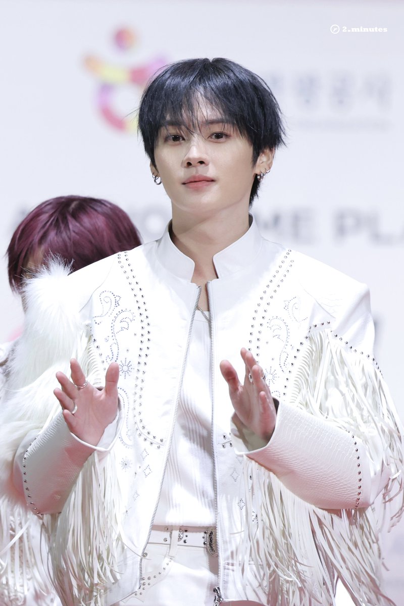 251225

#리노 #Leeknow
#스트레이키즈 #StrayKids