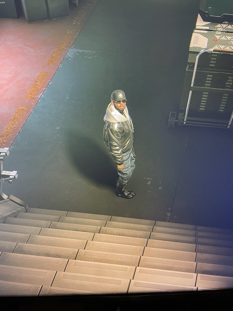 computerbiscuit's tweet image. Hit em Up