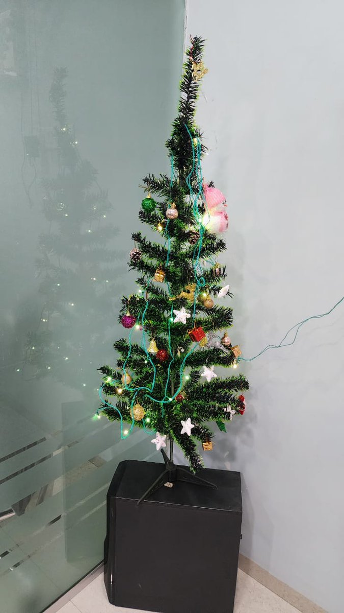 SkillMetrix's tweet photo. Merry Christmas Everyone...From our Family to Yours..!! https://t.co/242ZVhi22k