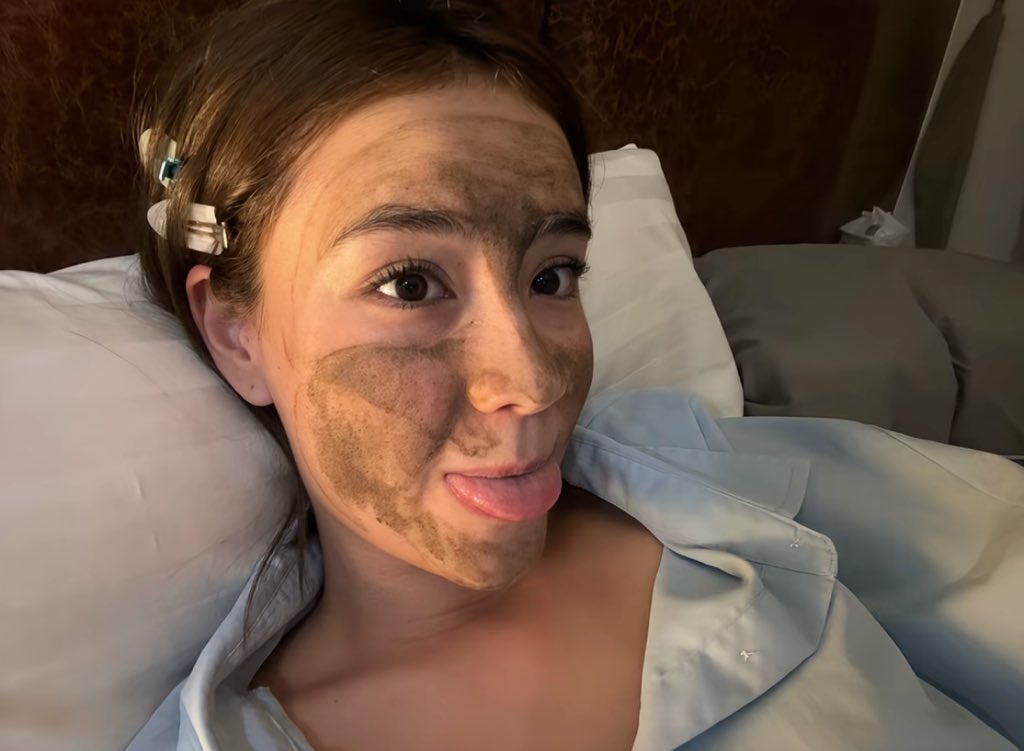 หน้าตาเเบบนี้เเหละทำให้พี่จินนี่กลับบ้านไปเสิร์ชหาไอจีอยู่คนเดียว