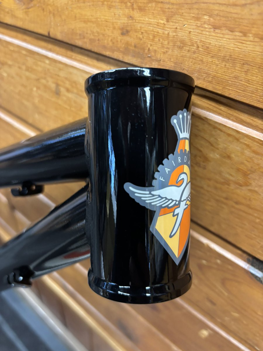 ogwcycle's tweet image. FAIRDALE elevatorの新カラーが入荷しました。
HALERISERと同じ配色ですがこちらはグロス仕上げとなります。
フレームサイズS