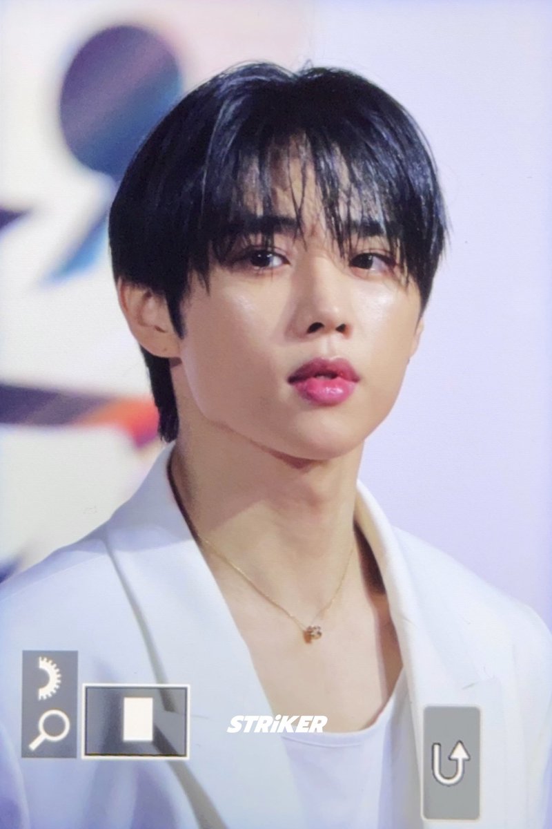 251225 가요대전 레드카펫

#선우 #SUNWOO  
#더보이즈 #THEBOYZ