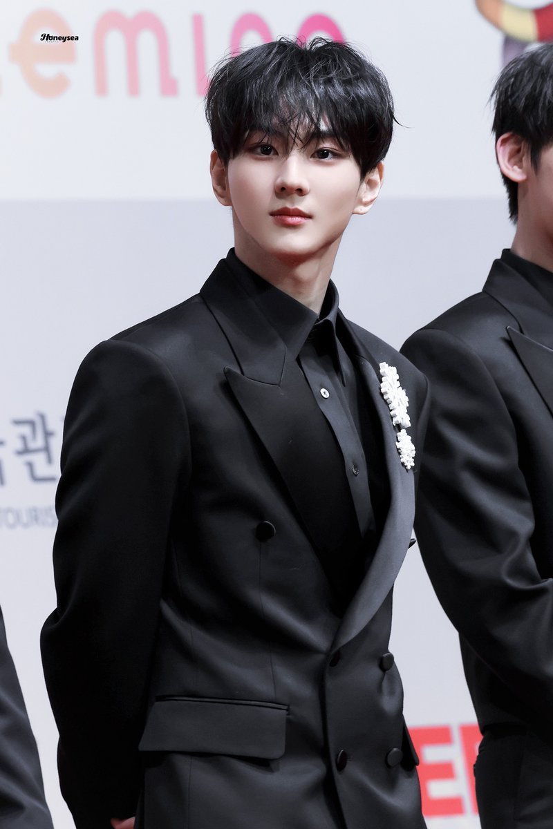 HoneyseaJW's tweet image. 251225 SBS

#정원 #JUNGWON
#엔하이픈 #ENHYPEN #ジョンウォン