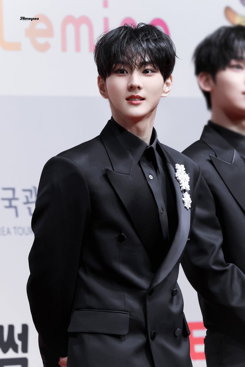 HoneyseaJW's tweet image. 251225 SBS

#정원 #JUNGWON
#엔하이픈 #ENHYPEN #ジョンウォン