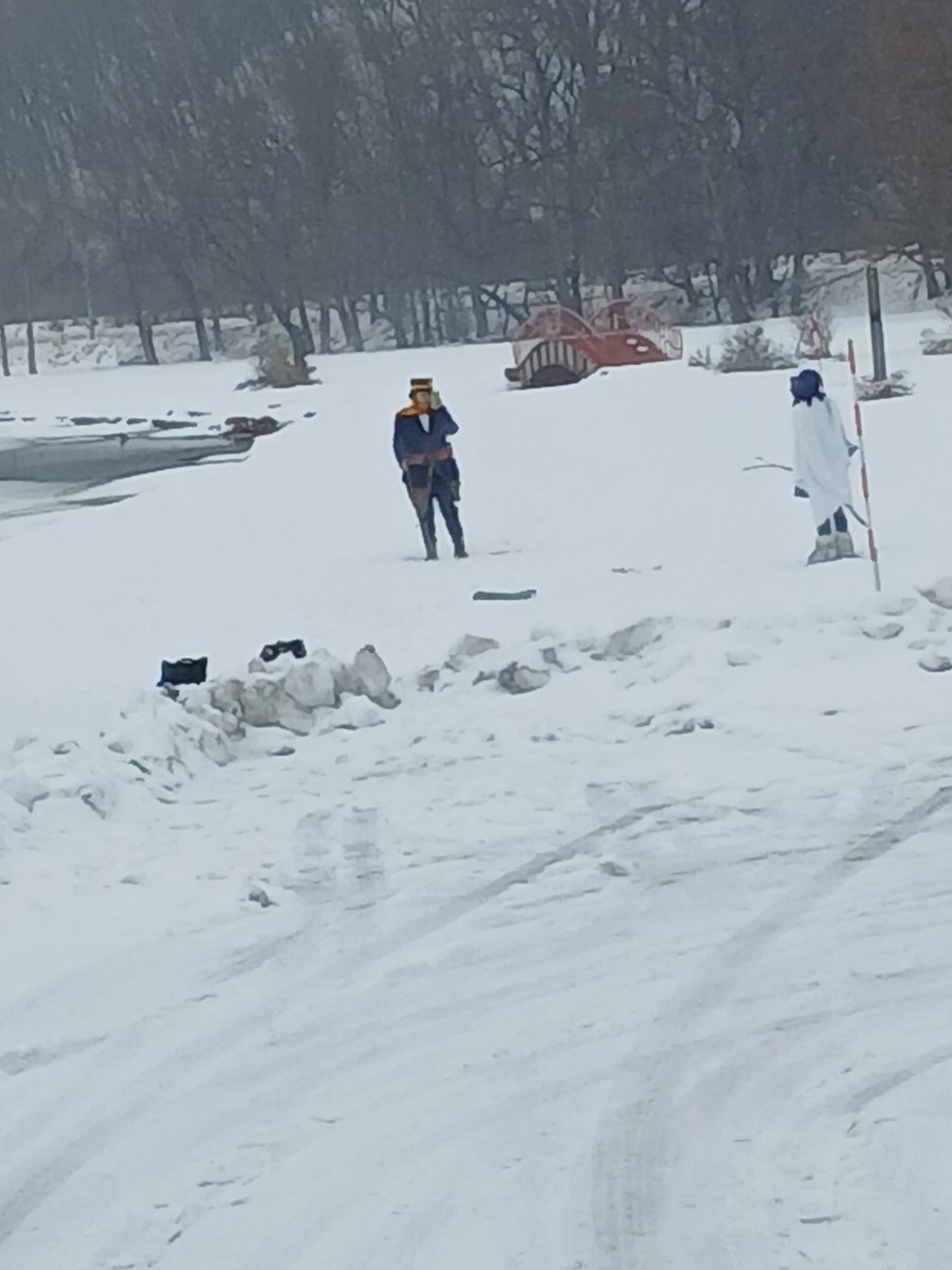 さっき網走湖に杉元とアシリパさんいた
