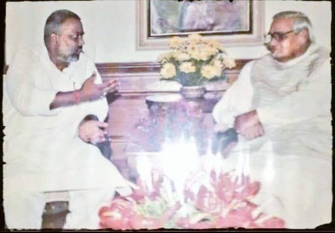 Dr. Sanjay Paswan tweet media