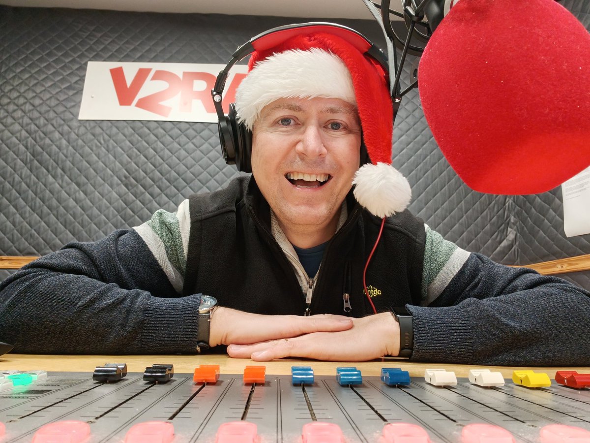 Merry Christmas!

Onne again I'm waking up the south live on <a href="/v2radio/">Peter Phillips</a> for Christmas Day Morning.

Get in touch via phone/WhatsApp on 01243963960 on email studio@v2radio.co.uk