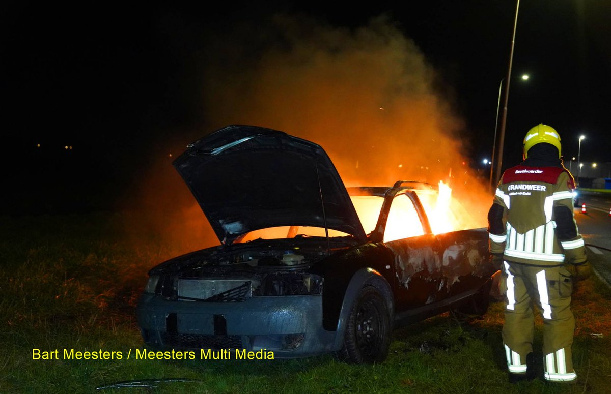 112 melding Auto in brand gestoken in Brakel, brandjes in Nederhemert, Bruchem en Waardenburg