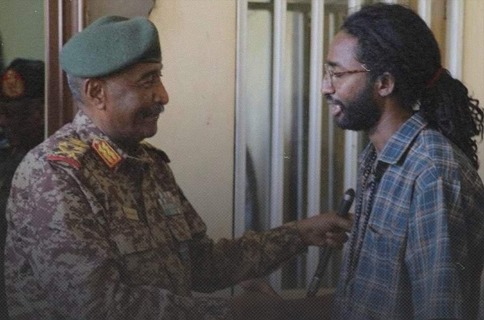jor3atwa3y's tweet photo. مؤمن ود زينب اعتقل للمرة المليون!
ده بقا ماخبر زاتو.
مؤمن الثائر، مؤمن المتطوع الكان قائم بدور الحكومة لمن الحكومة كلها كانت معرده.
نفس الشخص!
المشكلة الأولى في الكائنات البتستخدم صورتو عريان في مواجهة خراطيش الموية العفنة في المواكب عشان تحرض عليه وتقول (شوفوا المجنون الوسخان)🔻 https://t.co/gdDCzBKcx9