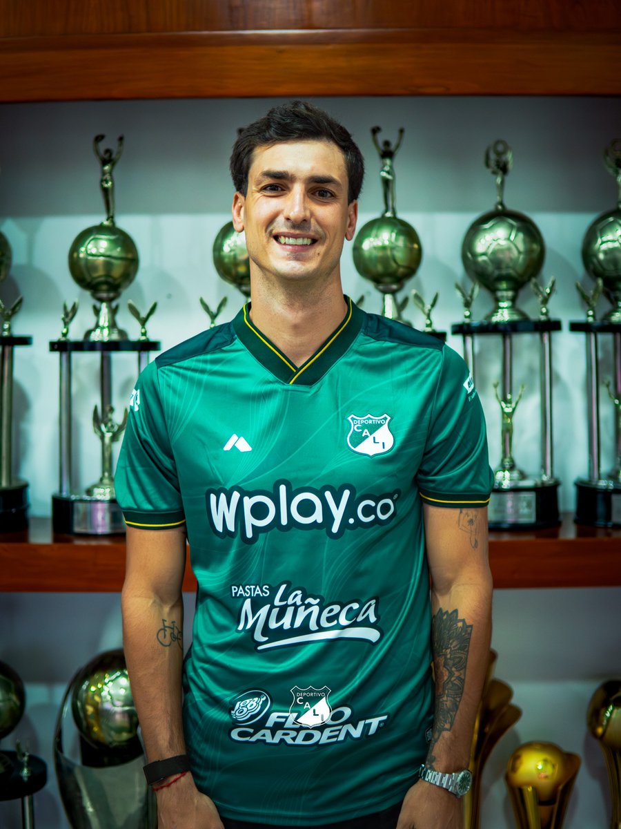 DeportivoCaliCP's tweet photo. Bienvenido a casa, Juan Ignacio Dinenno 💚
Tu regreso enciende la ilusión de toda la familia Azucarera ✨ https://t.co/VJT4d5tiG3