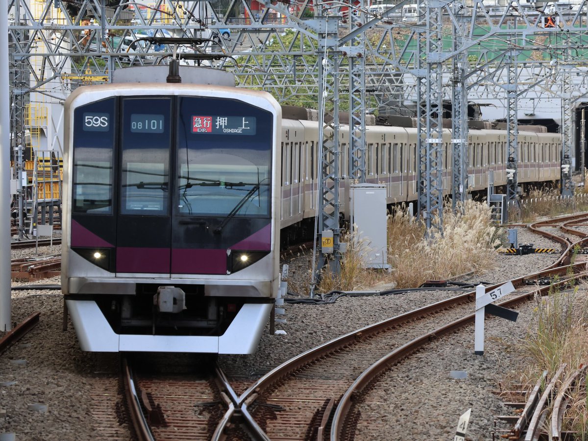 ここ最近の記録 前照灯まわりが少しづつ禿げてきていました。