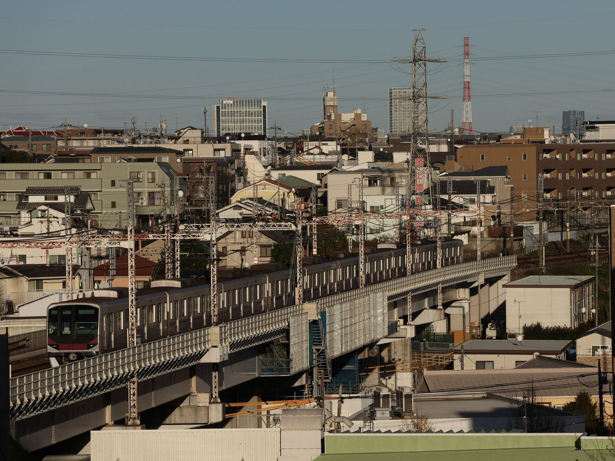 禿照 ここ最近の記録 前照灯まわりが少しづつ禿げてきていました。