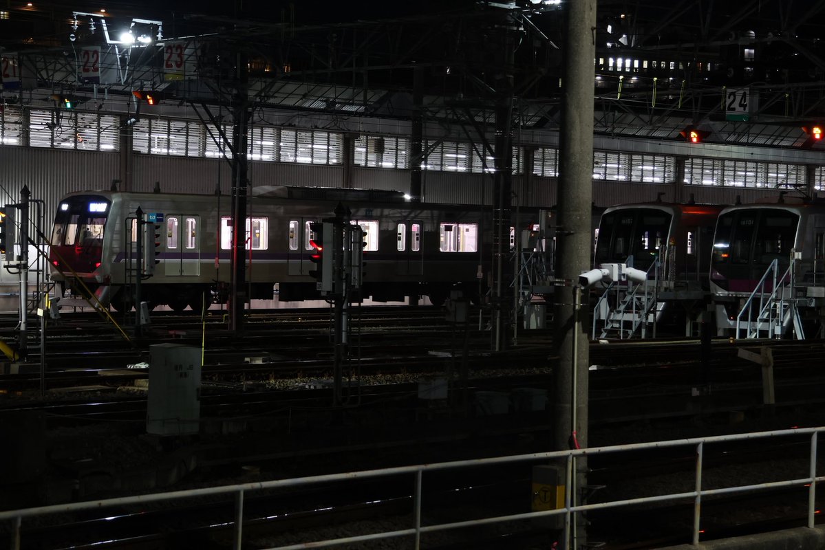 禿照 ここ最近の記録 前照灯まわりが少しづつ禿げてきていました。