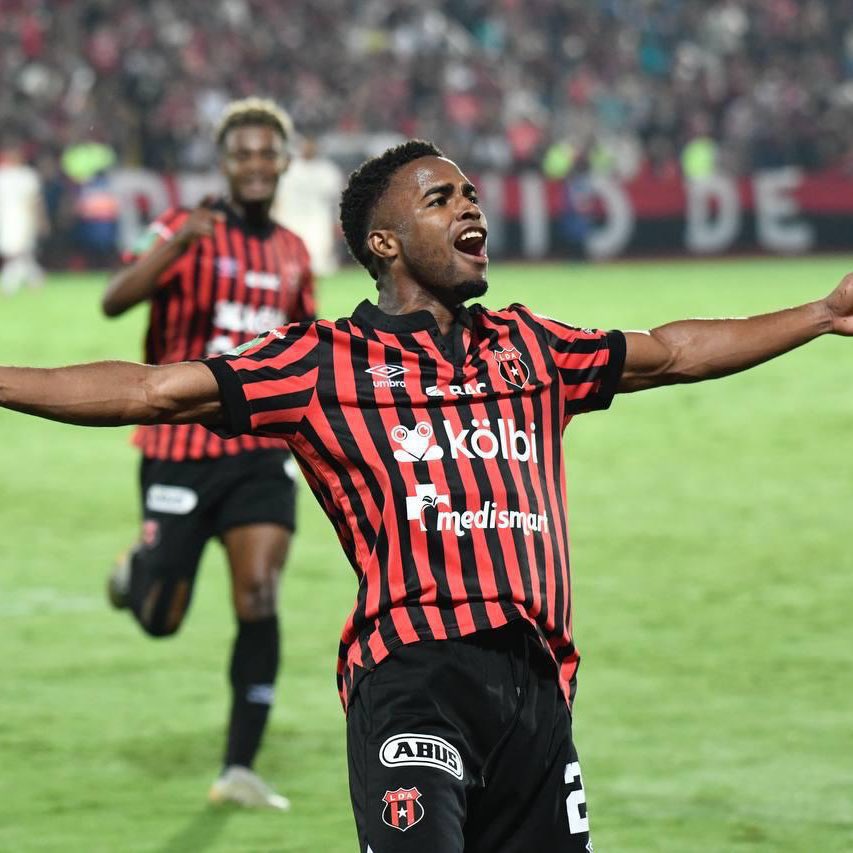 PAPÁenyel, para ustedes😘