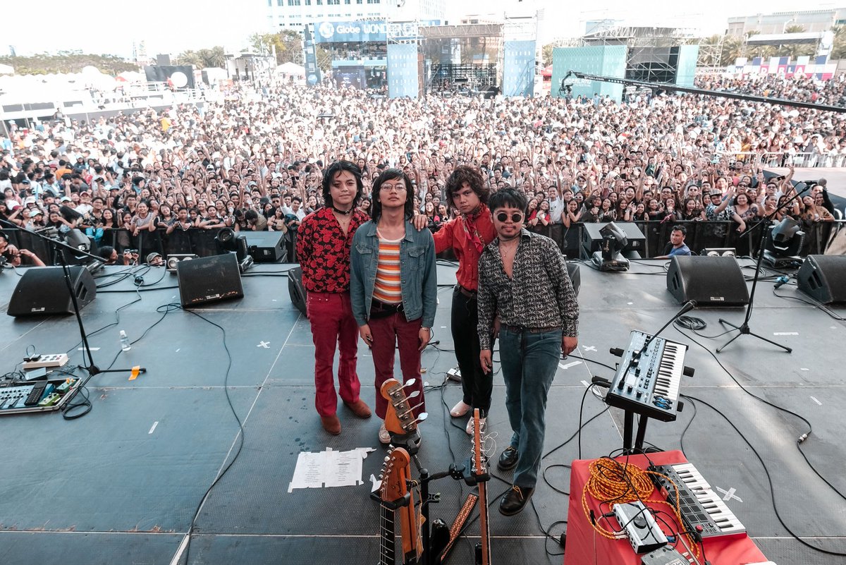 karposmm's tweet photo. Years have passed, @IVOFSPADES 🥹

From joining Wanderband 2016, to the band finally(!) taking the @wanderlandfest stage 2 years later in 2018, and now, 7 years later, 2 BACK-TO-BACK NIGHTS at MOA Arena! https://t.co/fEPbOwerlP