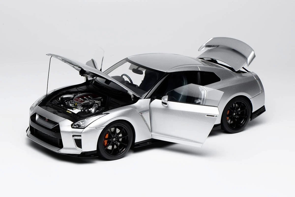 hobbysearch_mc's tweet image. 【ミニカー予約開始】MOTORHELIX(モーターへリックス)
1/18 Nissan GT-R(R35) Track Edition Engineered By NISMO 2020 
Wangan Blue → 1999.co.jp/11305341
Ultimate Metal Silver → 1999.co.jp/11305342
Brilliant White Pearl → 1999.co.jp/11305343
開閉ギミック付き！
#R35 #GTR