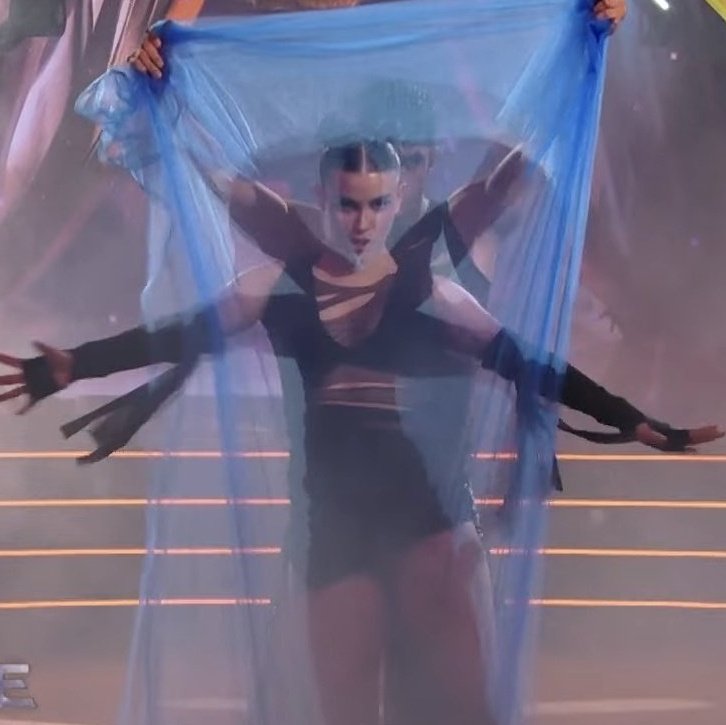 xmnncc's tweet image. Que vergüenza que le ganará Claudio a estas dos reinas, totalmente un chiste el jurado 🤢 #FiebreDeBaileCHV