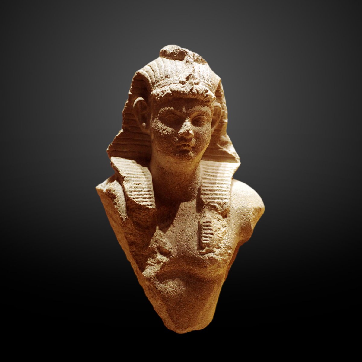 resclassicae's tweet photo. Bust of Nero as pharaoh, Roman, 1st century AD, Department of Egyptian Antiquities of the Louvre. https://t.co/5gn7CqDcOU