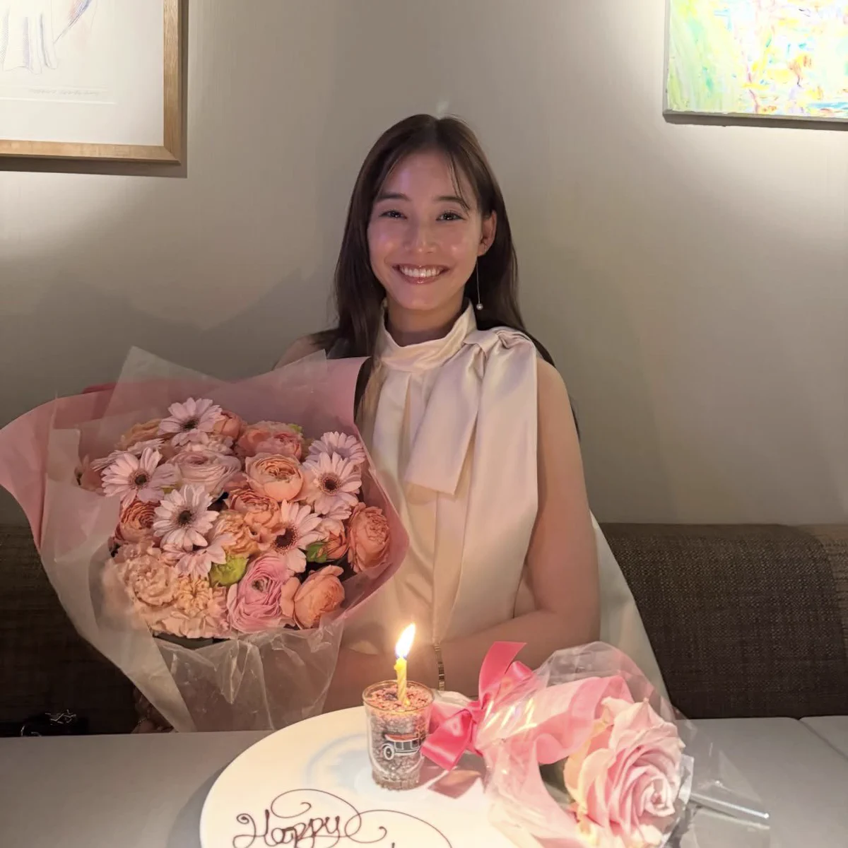 the toe 新木優子着用　Heidelberg dress Ssize 港区3LDK(に住んで住み替え先も探す)女子 on X: 