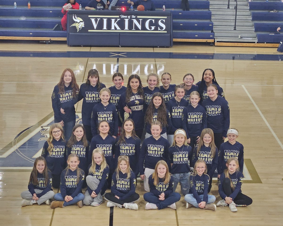 LadyVikeHoops's tweet photo. Final Score from TVHS on COBA Youth Night! 

Teays Valley (5-1) 75
Groveport 56

Leading Scorers:
Cami Robins - 16 pts
Tessa Horsley - 15 pts
Avery Mann - 14 pts
Cooper McManaway - 13 pts

JV Lady Vikings improved to 5-0 with a 47-27 victory!

#LadyVikesBBall 🏀 https://t.co/jjiZOqhULB