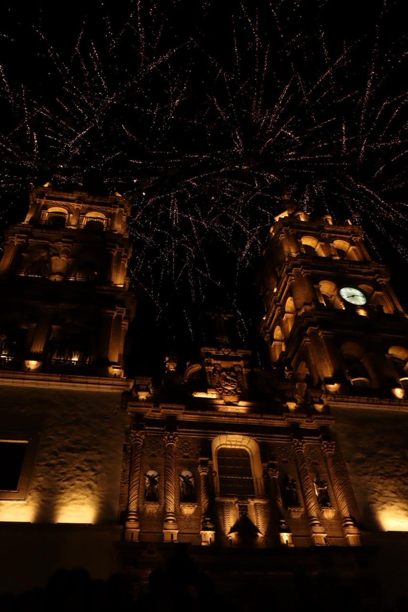 Cuando Durango celebra en familia, la Navidad se vuelve de Guau 🎅✨
Así se vivió este desfile impulsado por nuestro presidente <a href="/josejoseantonio/">Toño Ochoa</a>, lleno de magia y sonrisas.

¡Felices fiestas!