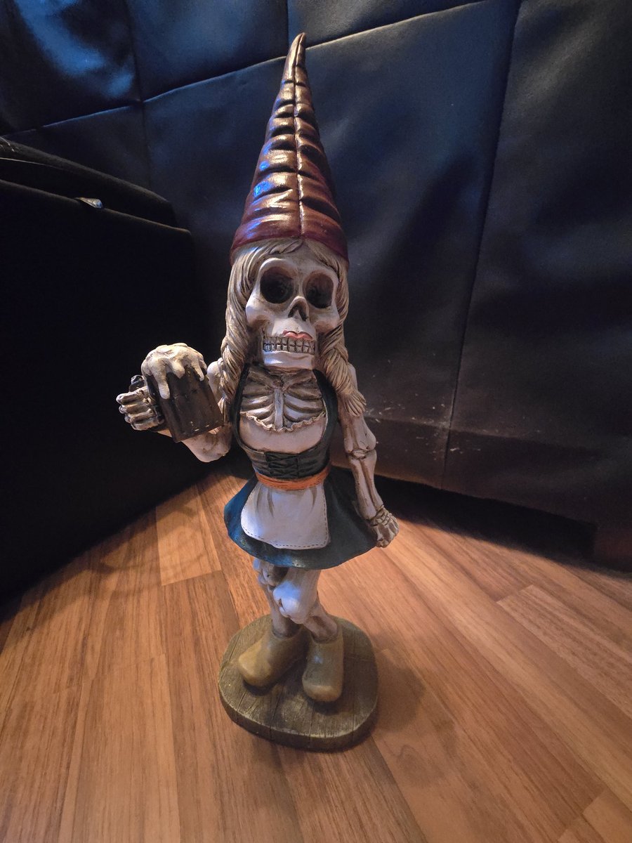 drunkelweizen's tweet photo. We have a new addition to the Beer Guarding Gnome family, just in time for the holidays. Cheers! 🍻
#beerguardinggnome #drunkenfolkmetal https://t.co/nPQCU3uL0o