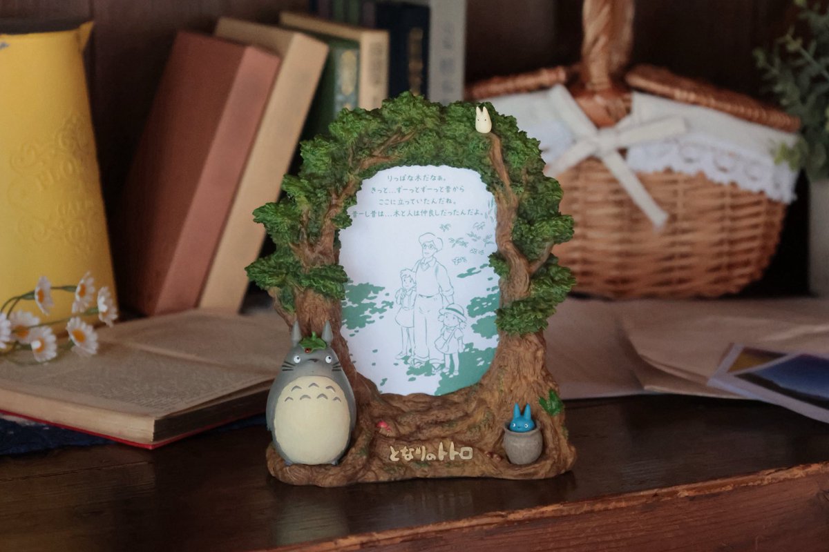 ⭐️新商品⭐️ トトロの森がフォトフレームになって登場いたします