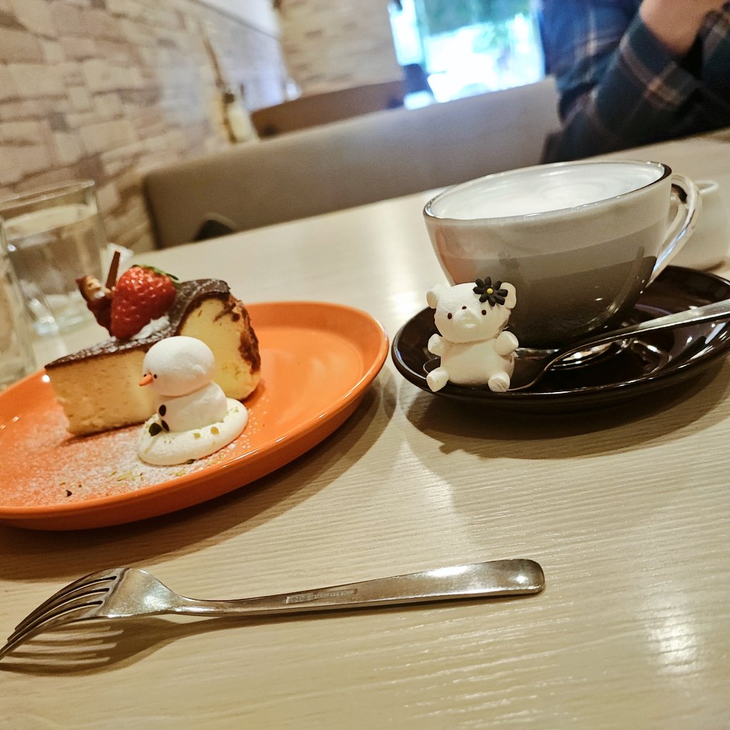 ra20022006's tweet photo. 行きずりの喫茶で可愛いものを食べた🧸 https://t.co/Uv7Ss99GIu