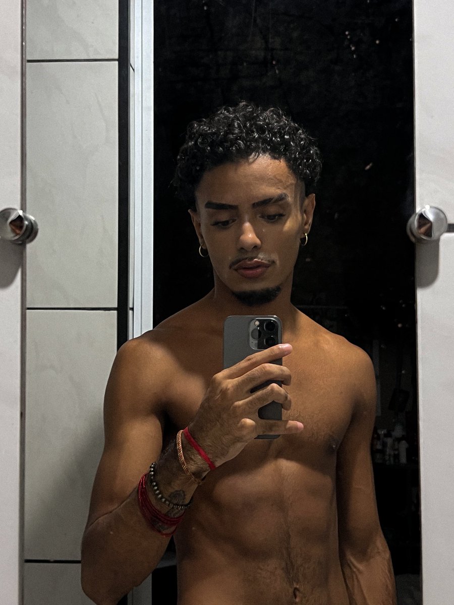 Wagnerrod2's tweet photo. to me sentindo meio puto nessa skin https://t.co/YIWwPC3RcJ