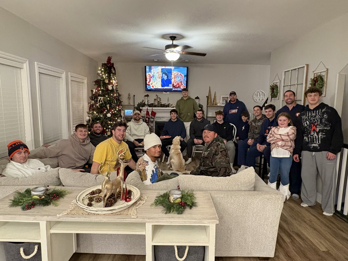 Erin Discher tweet media