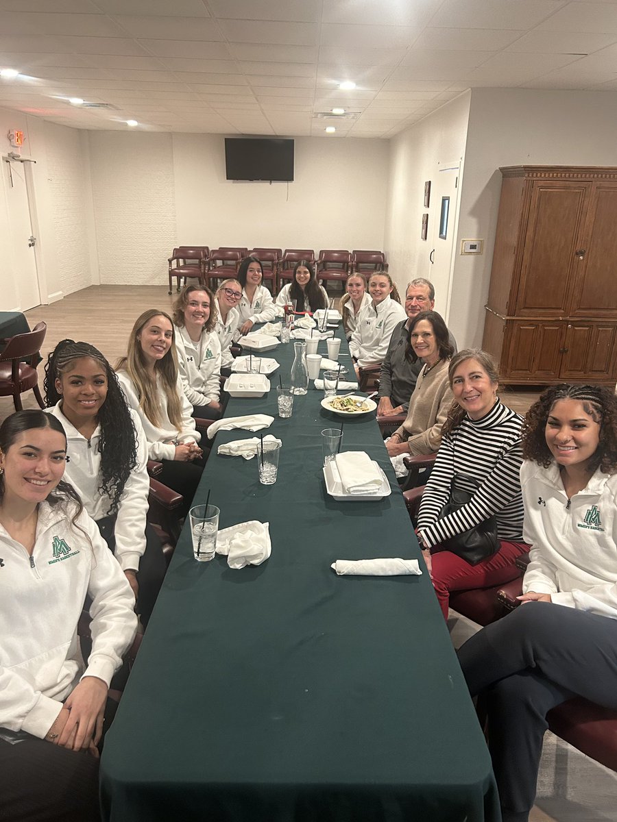 David Midlick tweet media