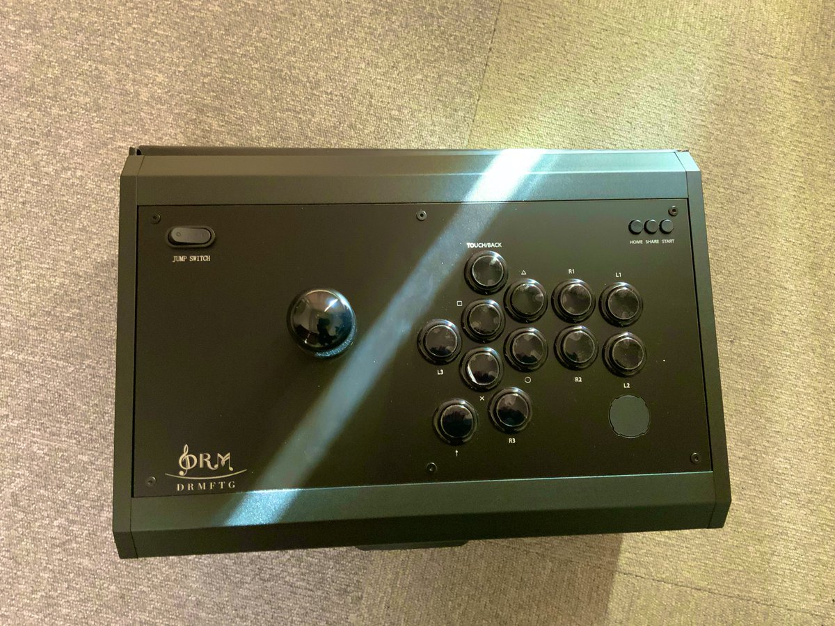 ジャンプボタン搭載アケコン ジャンプボタンアケコン届いた🕹️自分への誕プレ🎁 早速使ってみます🤘