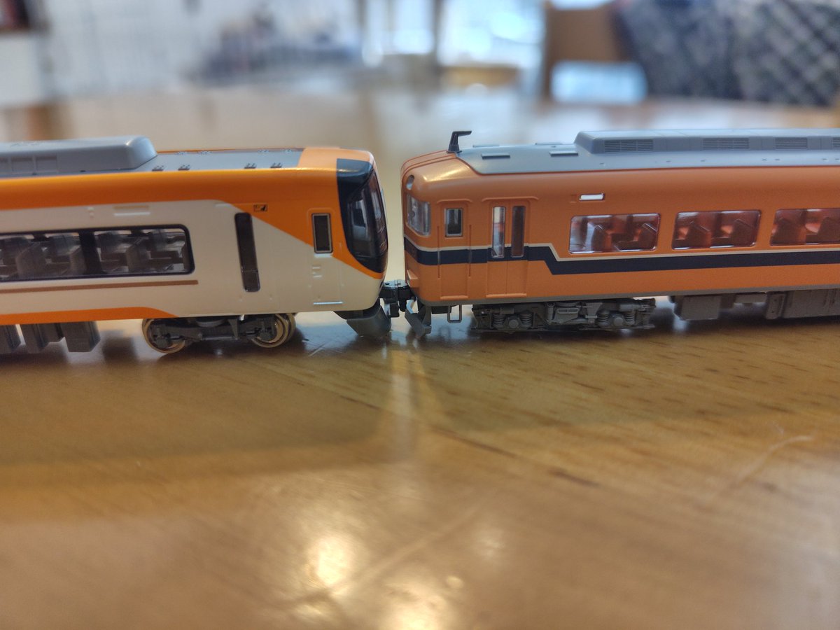 ASpecialrapid's tweet photo. ビスタEXとACEの併結作ってみました〜ちなみに、新旧塗装が入り乱れてるのも実はこだわりです https://t.co/DE5hnvM1lZ