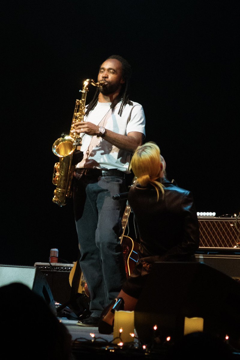 hang this in the louvre