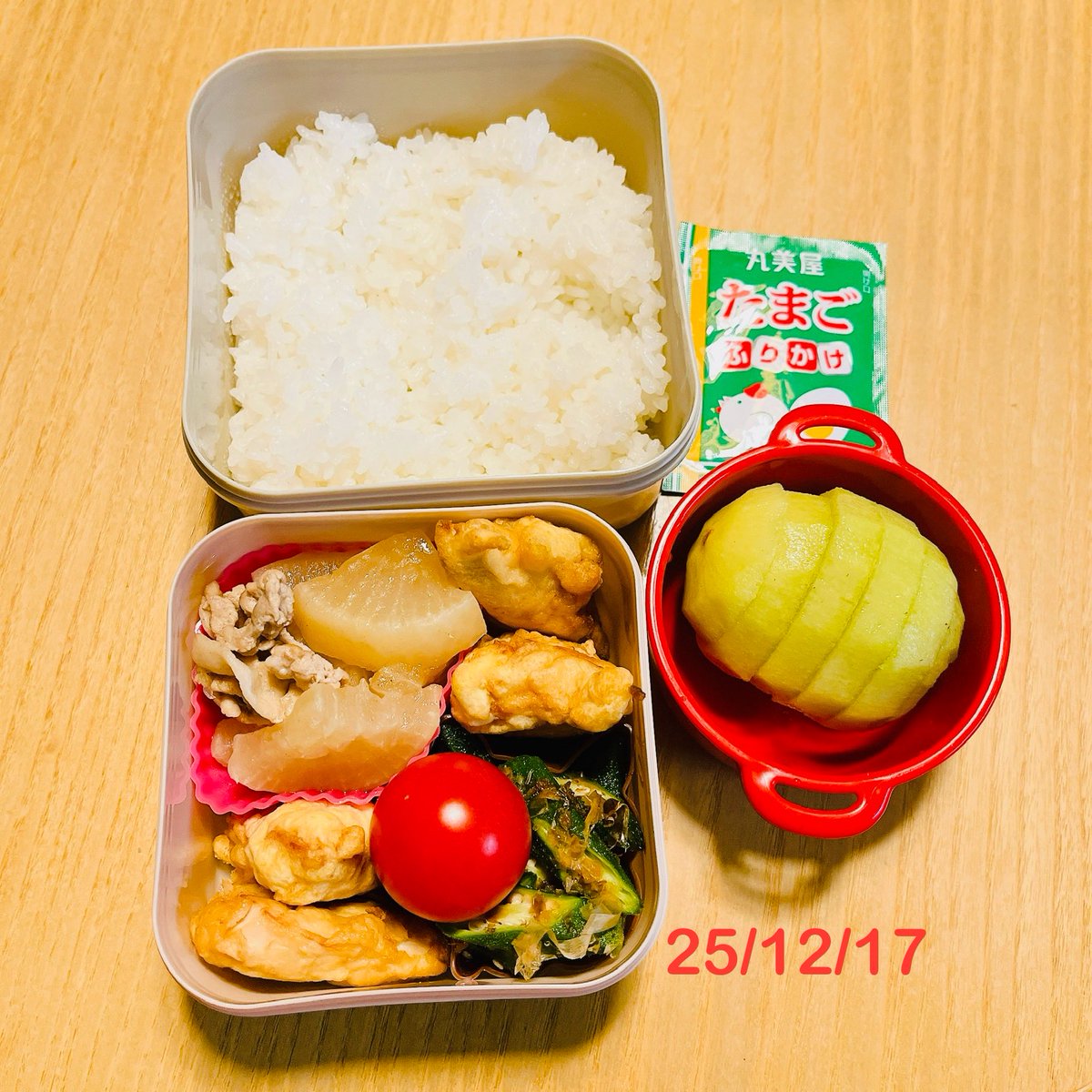 555_kgk's tweet photo. 健康診断にいったら、去年まで脂肪肝気味だったのが治ってた。全然練習できてないけど、マラソンのおかげかな?!
あまりに茶色すぎてさすがに恥ずかしかったけど、それ含め晒さないと修行の意味が無いのであえてUPします。 #お弁当 #高校生弁当 #お弁当作り楽しもう部 https://t.co/EYyomkw4Xo