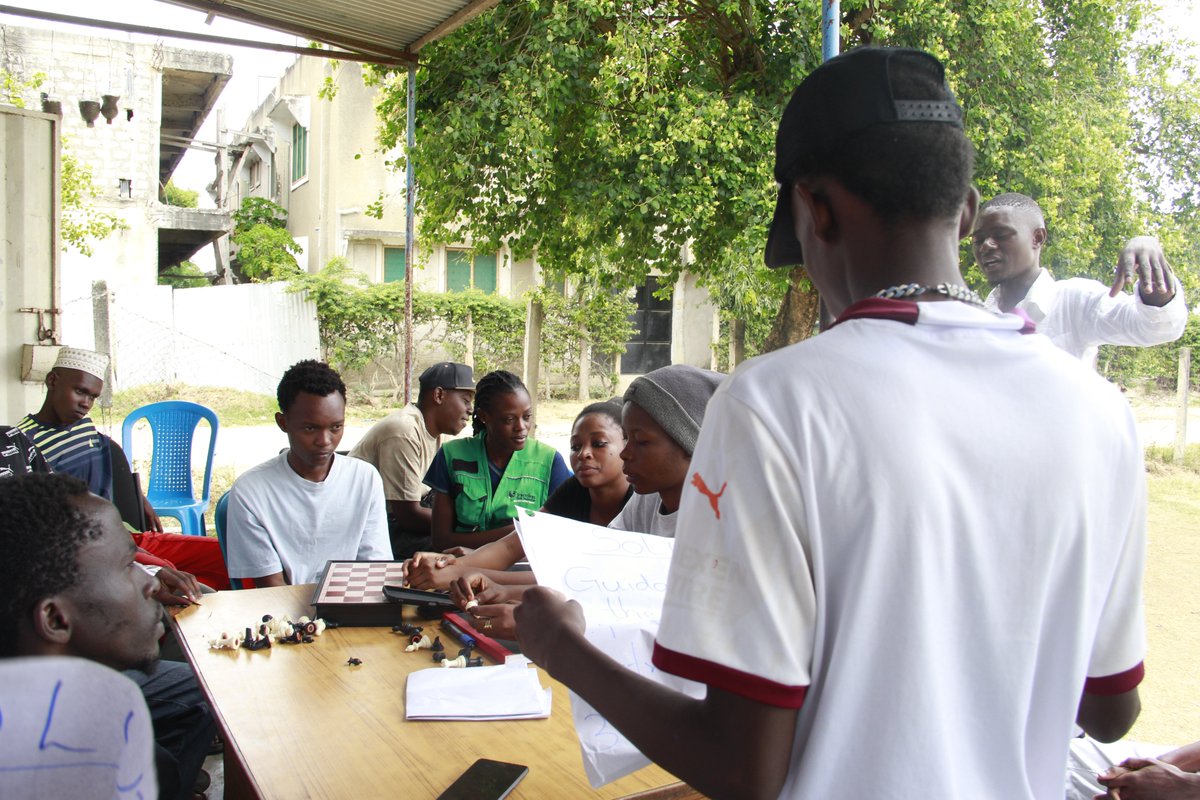 StretchersYouth's tweet photo. #ThursdayFunFact
Communities that help shape decisions are more likely to create solutions that truly work for them.
When people are involved from the start, real needs are identified, trust is built, and solutions become more inclusive and sustainable.
#YOWO #14YearsOfImpact https://t.co/TzdKsV1VUc