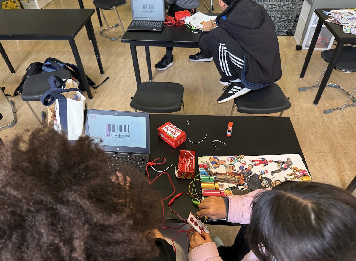 Ms. Zareen tweet media