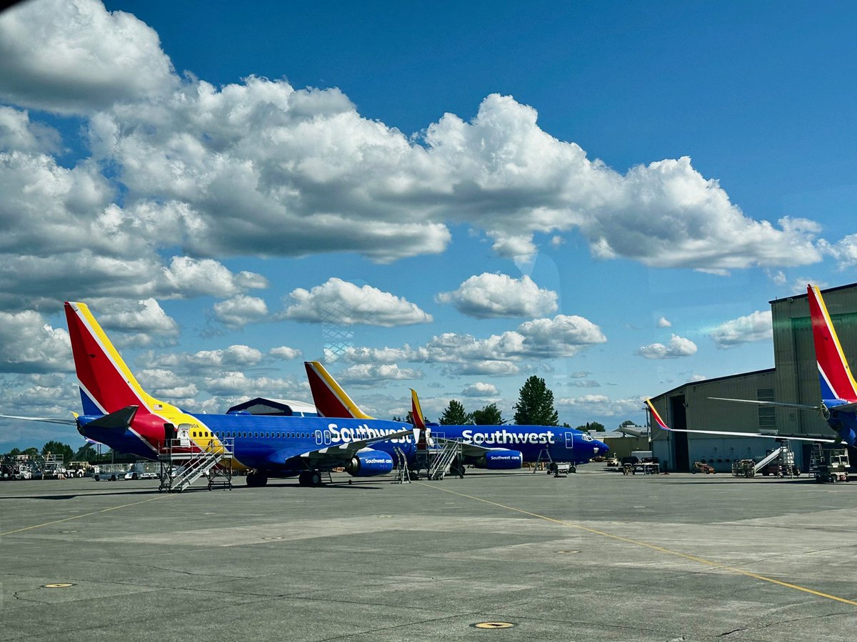 Christina's Skies tweet media