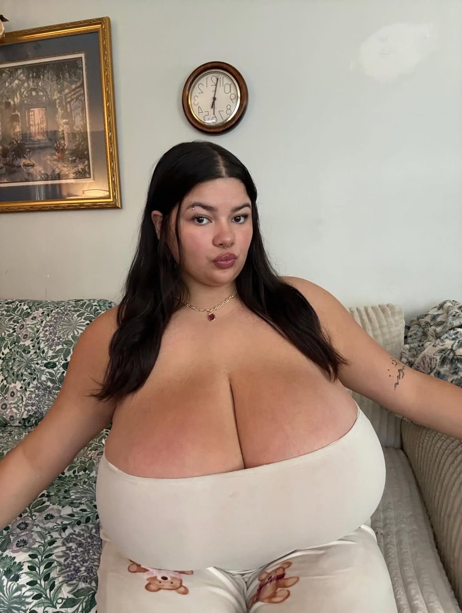 ihearttrenity's tweet image. Click this if they are bigger than your head click this 💕 onlyfans.com/ihearttrenityy…