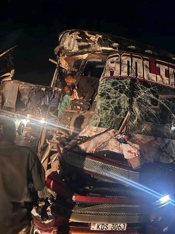 georgediano's tweet photo. Happening right now! At Magina center near kijabe. Ambulance needed ASAP!! https://t.co/QLrQeIDe5k