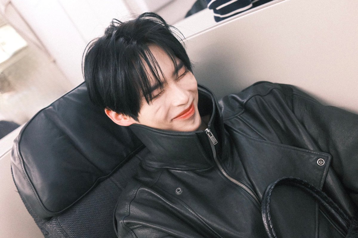 sung hanbin holds the trophy for the prettiest whisker smile known to mankind