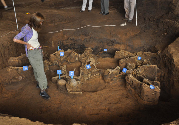 1- El <a href="/eaafoficial/">Equipo Argentino de Antropología Forense</a> identificó al último cuerpo de los 14 que fueron recuperados en fosas del centro clandestino de detención exArsenales Miguel de Azcuénaga, en Tucumán. Es Roque Argañaraz, secuestrado el 18 de febrero de 1977 de su casa en Monteros. Tenía 34 años y era jornalero