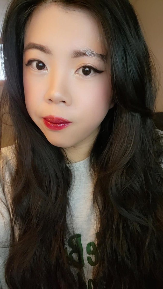 Momo | Commisions open tweet media