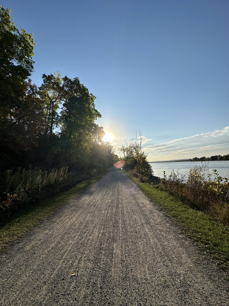 lerpremier's tweet photo. The universe listens quietly. Grateful for today 🙏🏾 https://t.co/yvaF26onMj