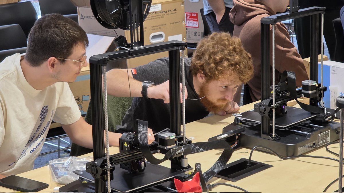 Learning Centres tweet media