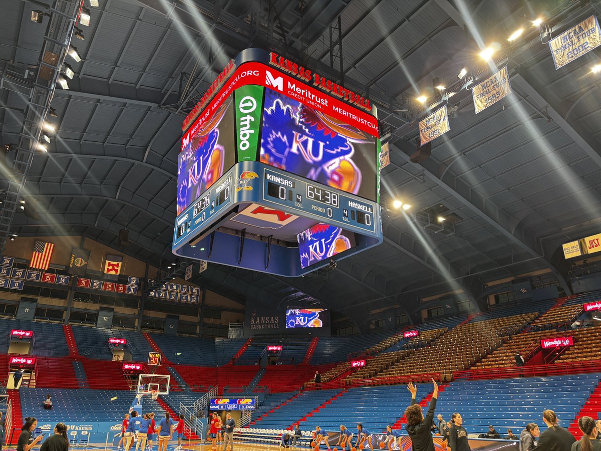 dschmidt06's tweet image. For the first time in over 50 years, Kansas and Haskell will play a game in women’s basketball.

Just over an hour until the game starts. 

I’ll have coverage and live updates for @KUsports tonight so follow along! #kuwbb