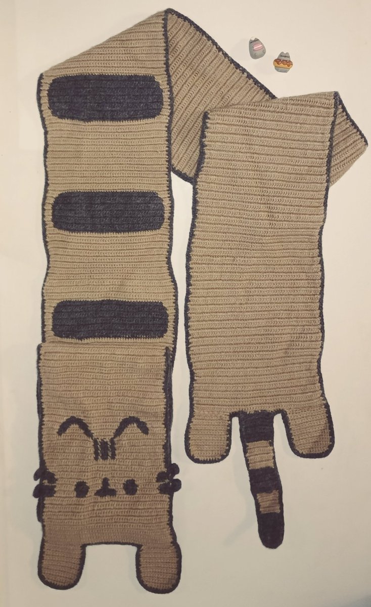 1867alaska's tweet photo. #pusheen #crochetscarf https://t.co/lmDSClPNIi